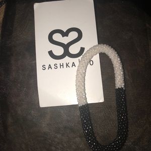 Sashka Co half black half white beaded bracelet!
